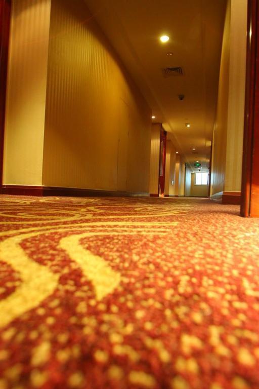 Western New Century Hotel 4*