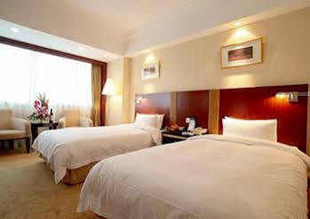 Hotel Western New Century 4*